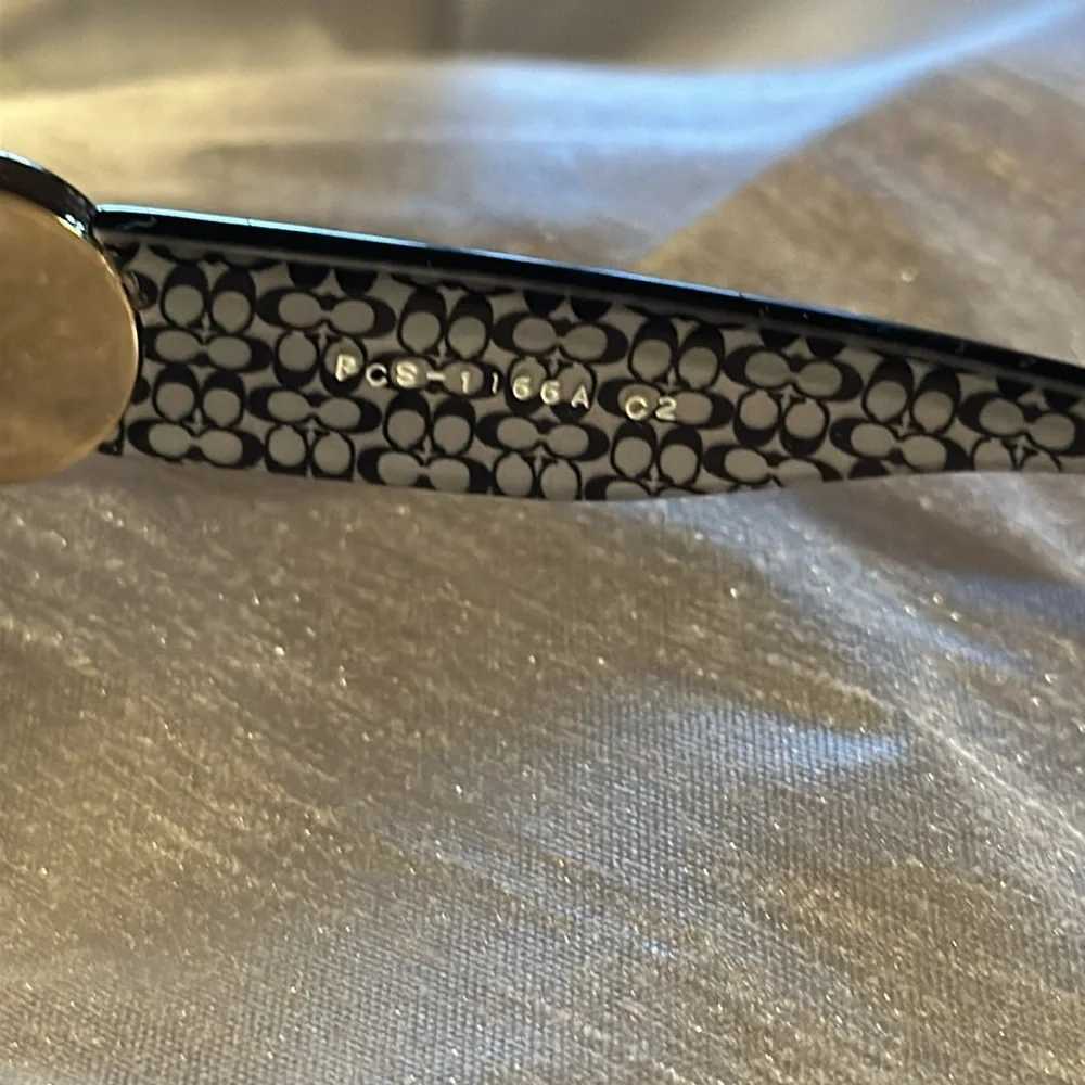 COPY - Coach Sunglasses - See pics for details/measurement.  Lenses are scratch… - Picture 9 of 14